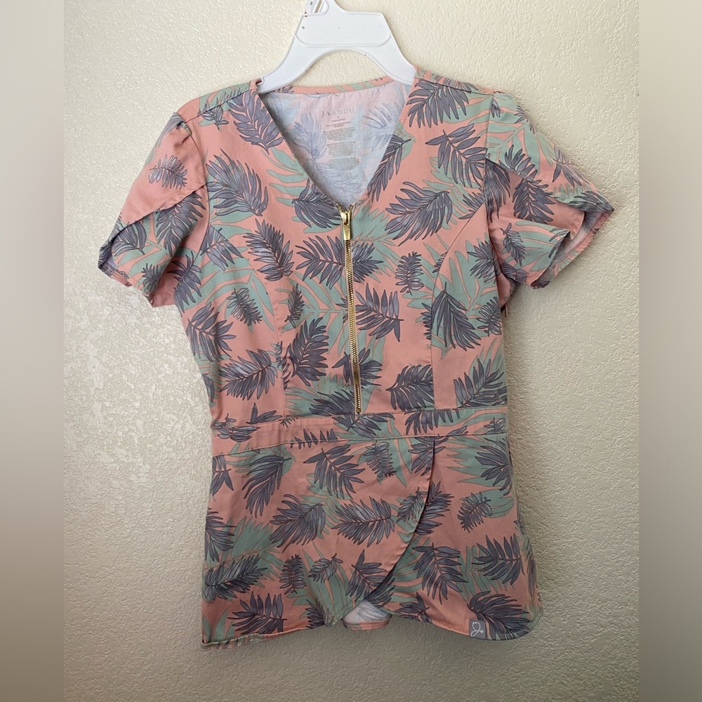 Jaanuu Women Top